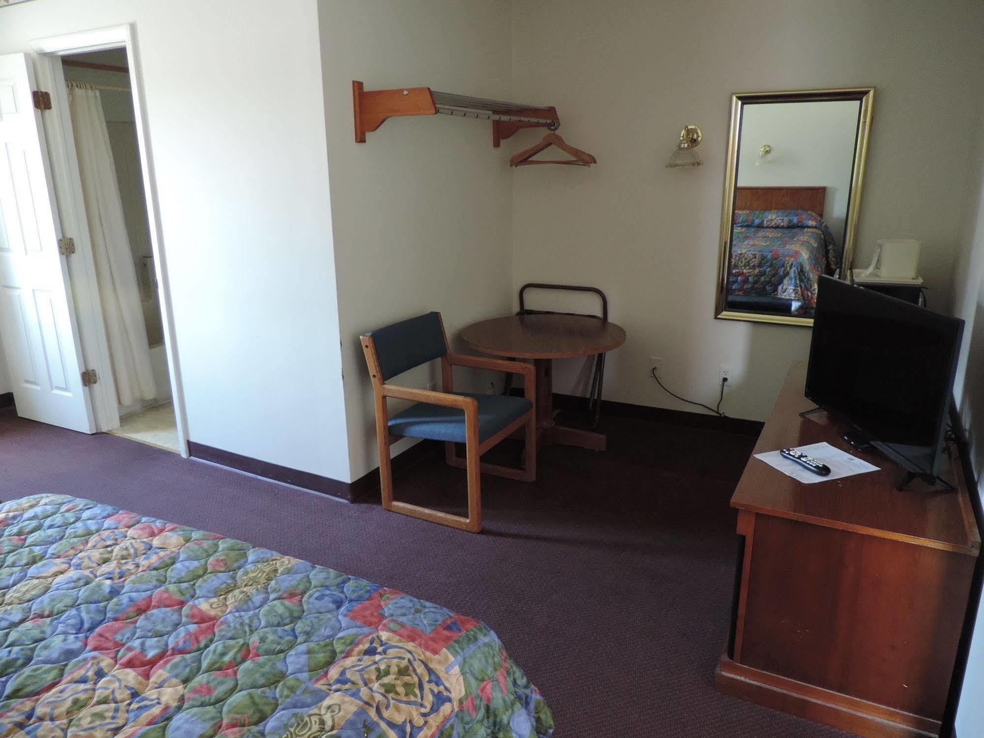 North Country American Inn Kalkaska Eksteriør billede