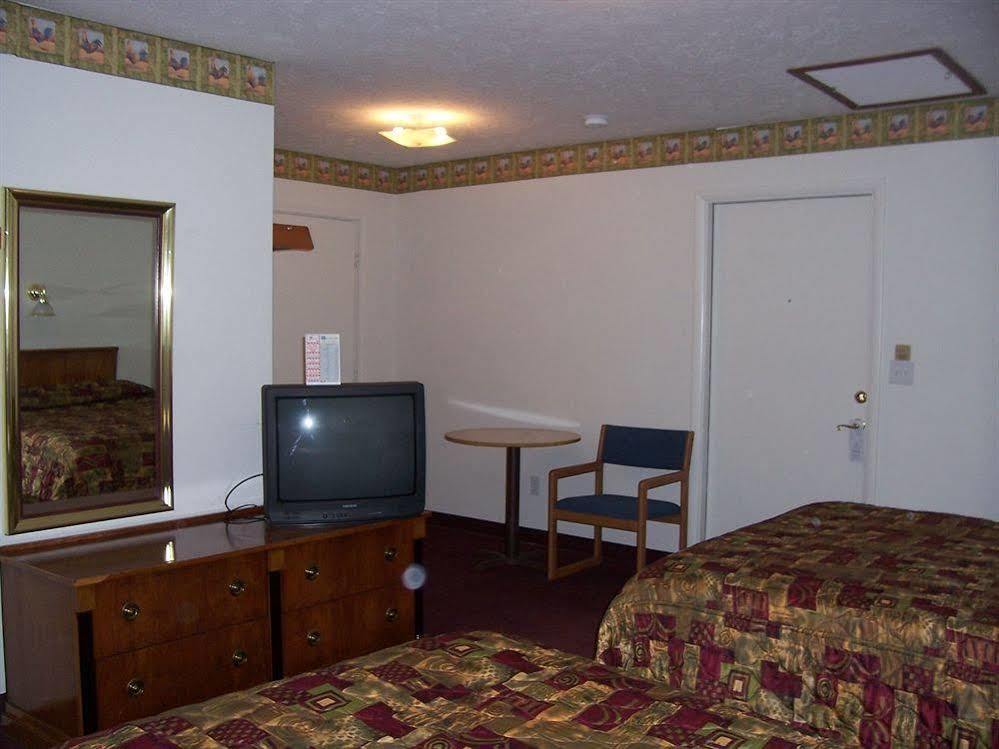 North Country American Inn Kalkaska Eksteriør billede