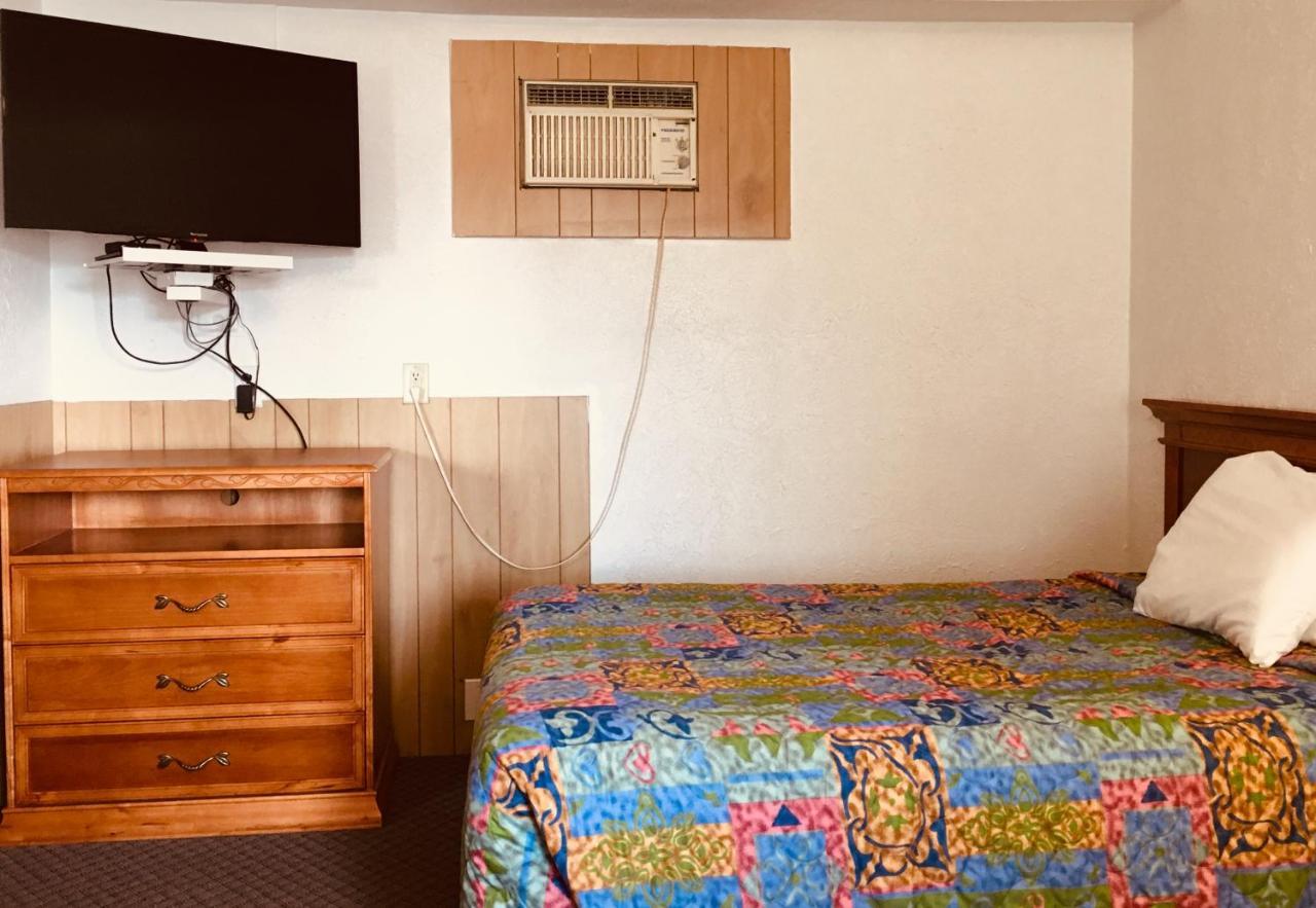 North Country American Inn Kalkaska Eksteriør billede