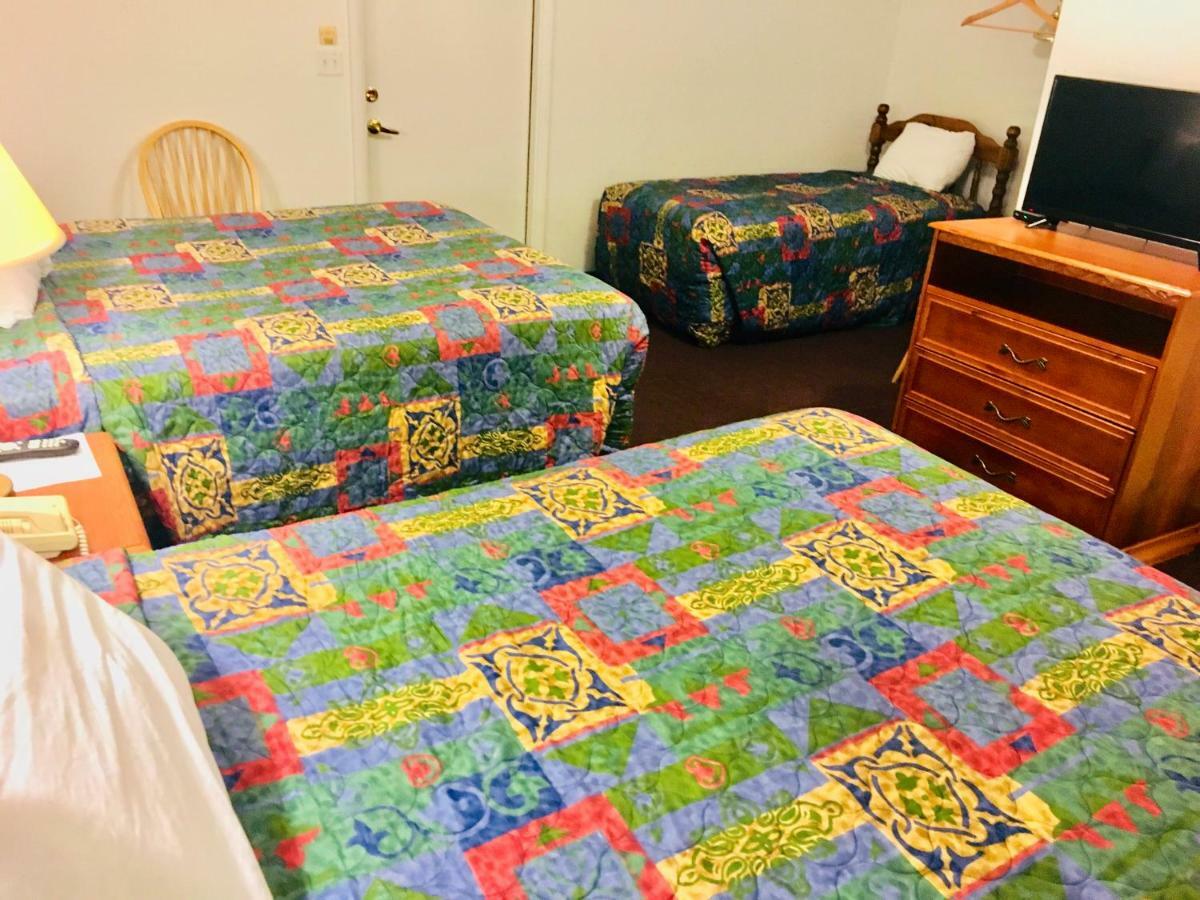 North Country American Inn Kalkaska Eksteriør billede